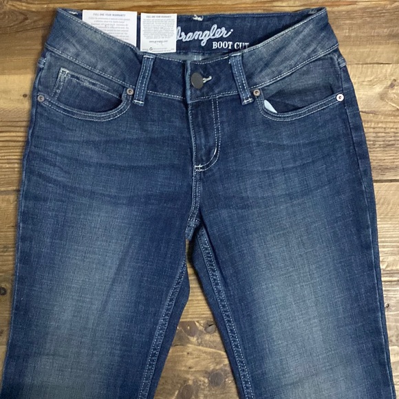 Wrangler Women’s Premium Denim Bootcut Jeans - Picture 2 of 6